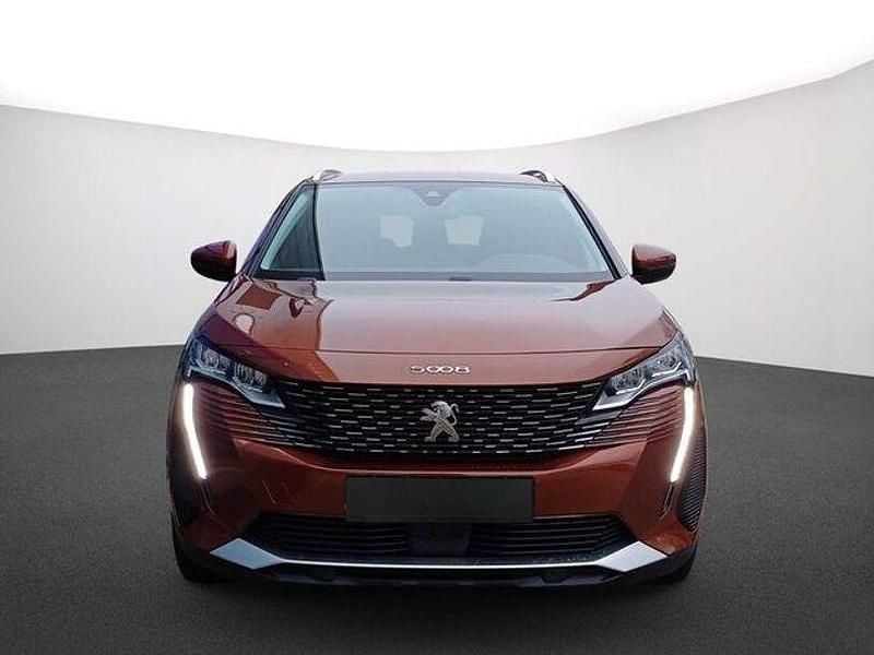 Gebraucht Peugeot 5008 Allure 131 PS (96 kW) 2021 Lackierung cuprite/metallic klarlack SUV