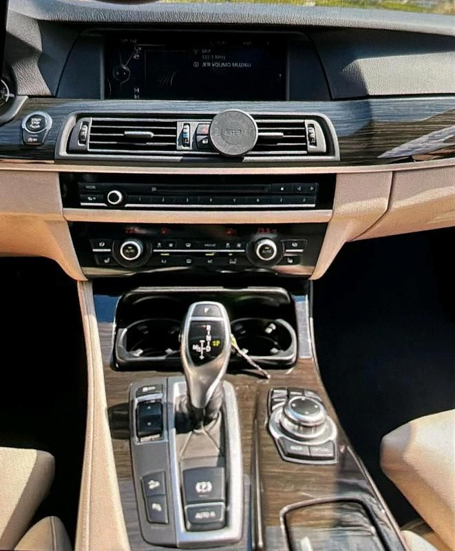 Gebraucht BMW 525 218 PS (160 kW) 2013 Schwarz Kombi