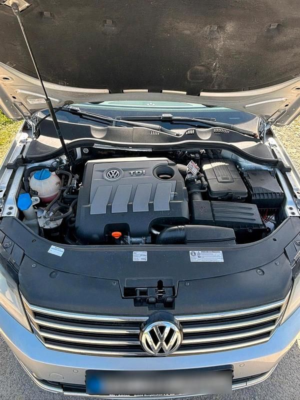 Gebraucht VW Passat Comfortline 105 PS (77 kW) 2012 Grau Kombi