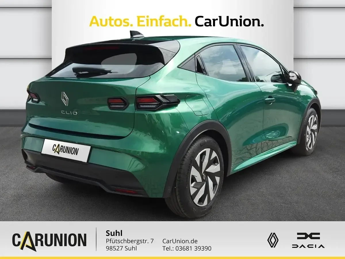 Neu Renault Clio V Evolution 114 PS (83 kW) 2026 Absolutgrün Limousine