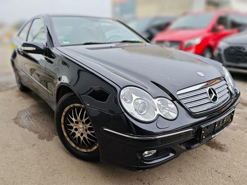 Gebraucht Mercedes C200 122 PS (89 kW) 2006 Schwarz Coupé