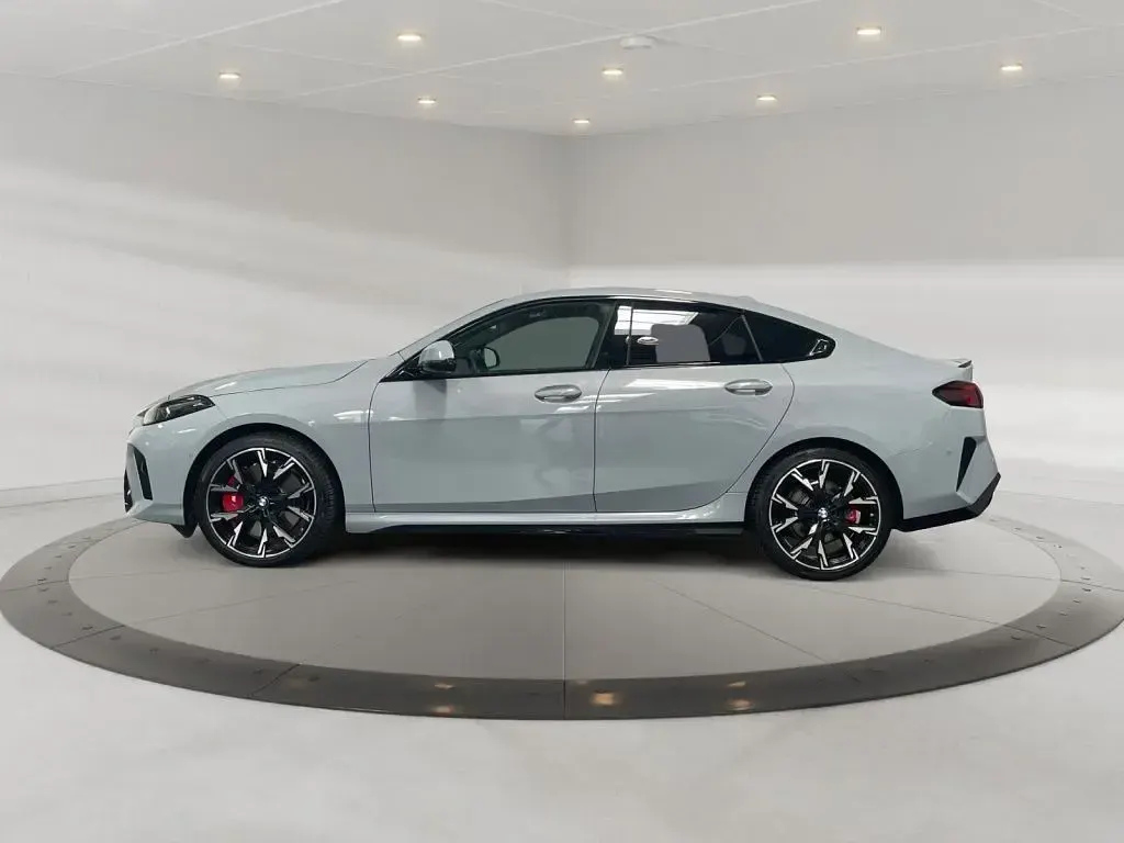 Gebraucht BMW 220 M Sport 156 PS (114 kW) 2025 Grau Coupé
