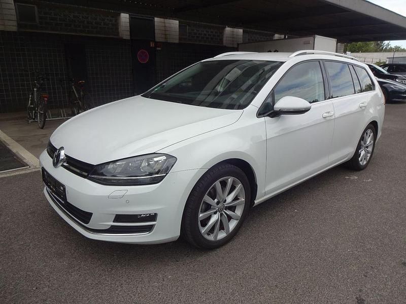 Weiß Gebraucht 2017 VW Golf VII Highline Kombi | 10.500 € (Fairer Preis) - Bild 1/4