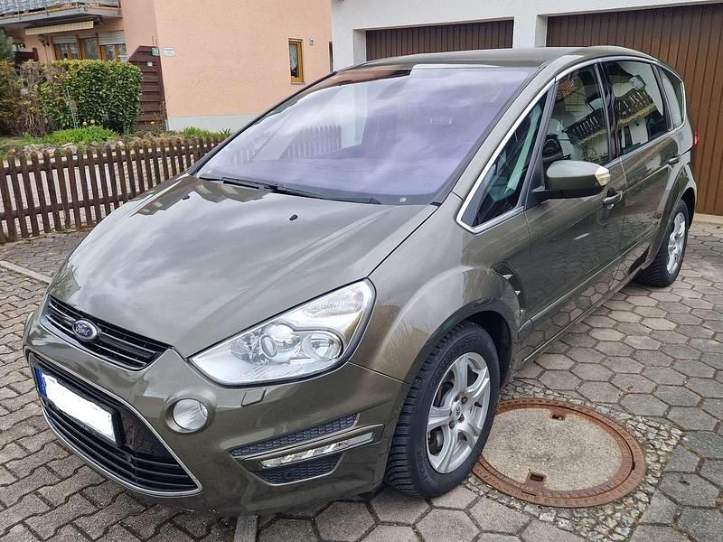 Gebraucht Ford S-MAX Titanium 203 PS (149 kW) 2010 Grün Van / Kleinbus