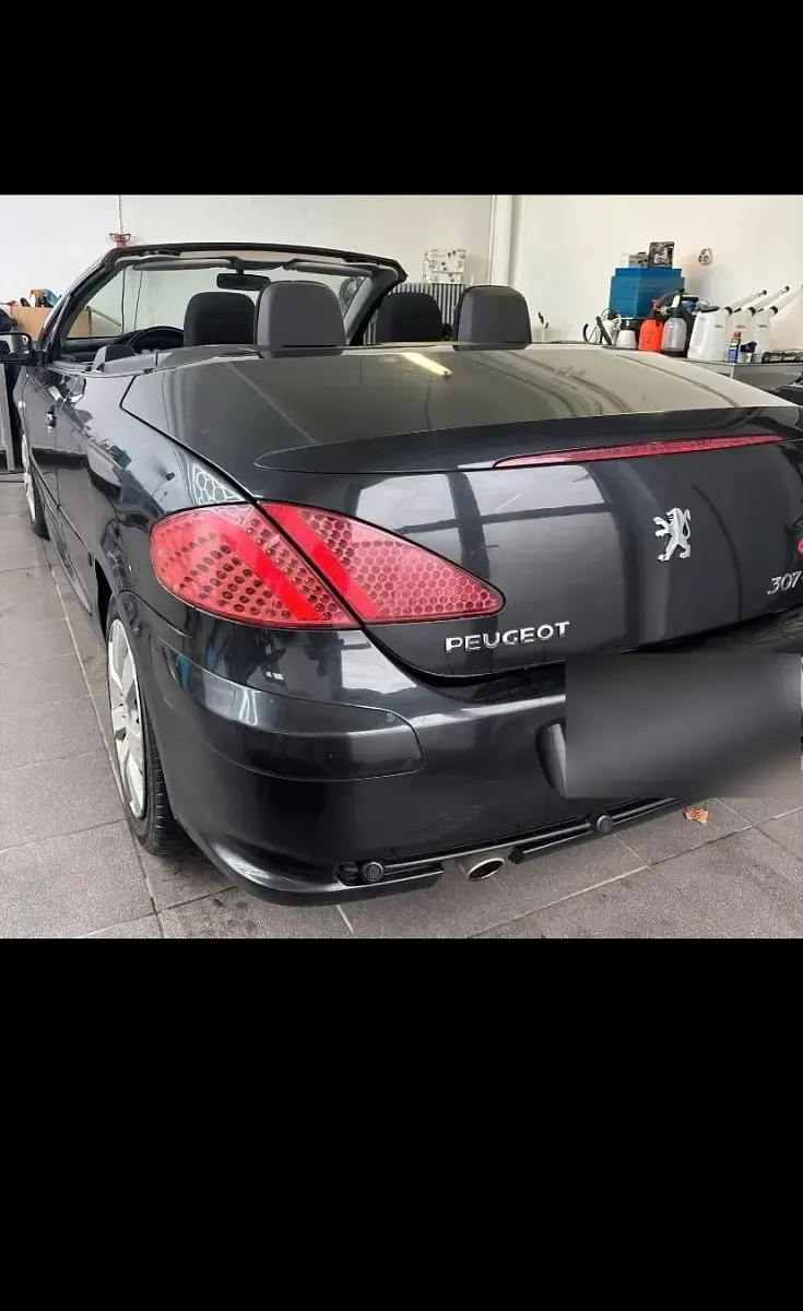 Gebraucht Peugeot 307 CC 109 PS (80 kW) 2006 Schwarz Cabrio