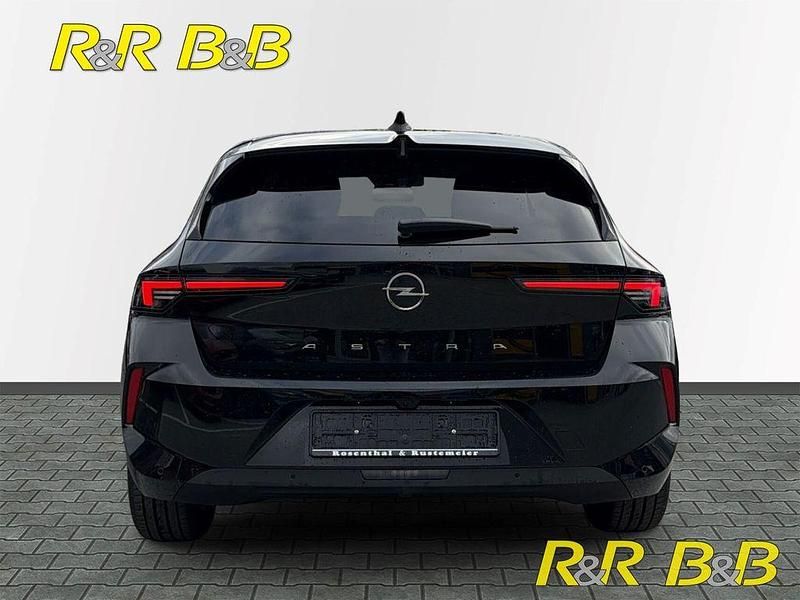 Gebraucht Opel Astra Edition 110 PS (80 kW) 2025 Schwarz Limousine