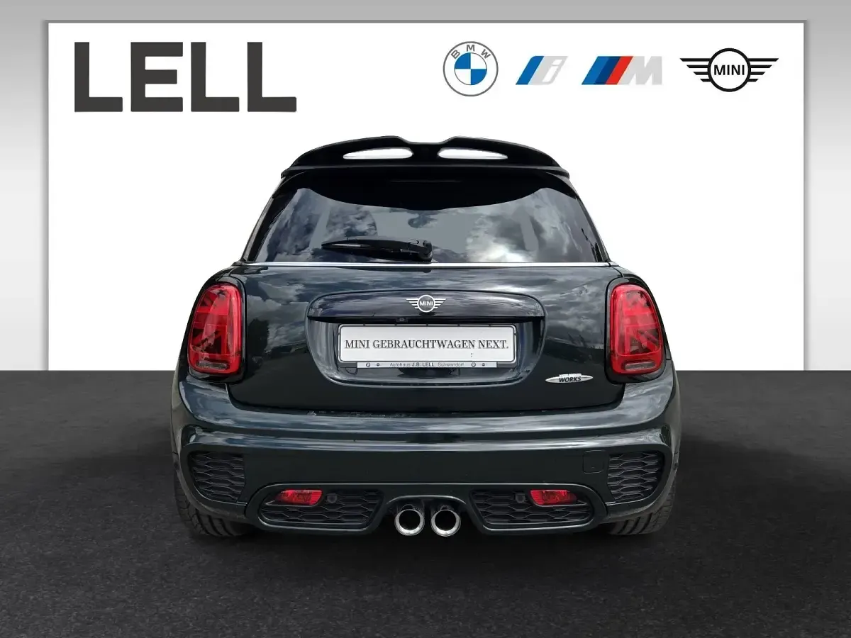 Używany Mini John Cooper Works 231 KM (169 kW) 2019 Zielony Hatchback