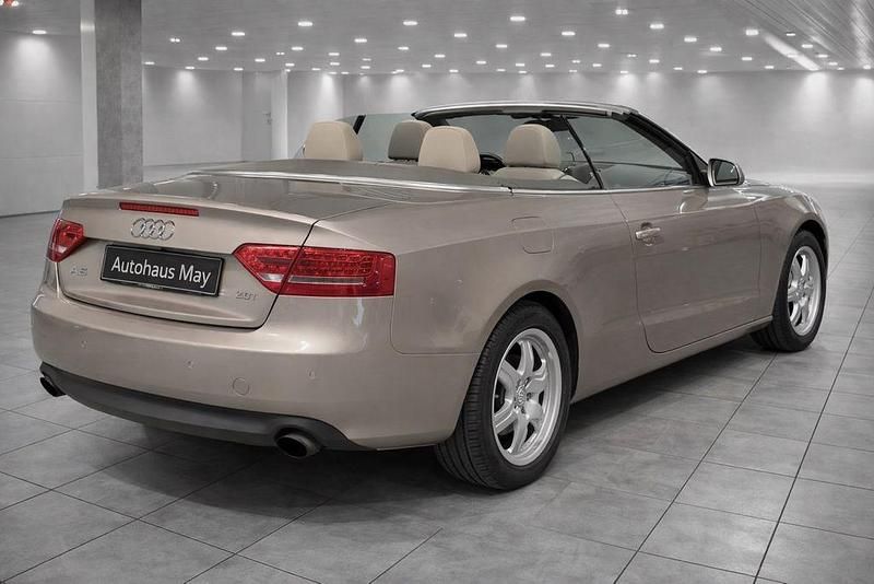 Gebraucht Audi A5 Cabriolet Advanced 179 PS (131 kW) 2010 Beige Cabrio