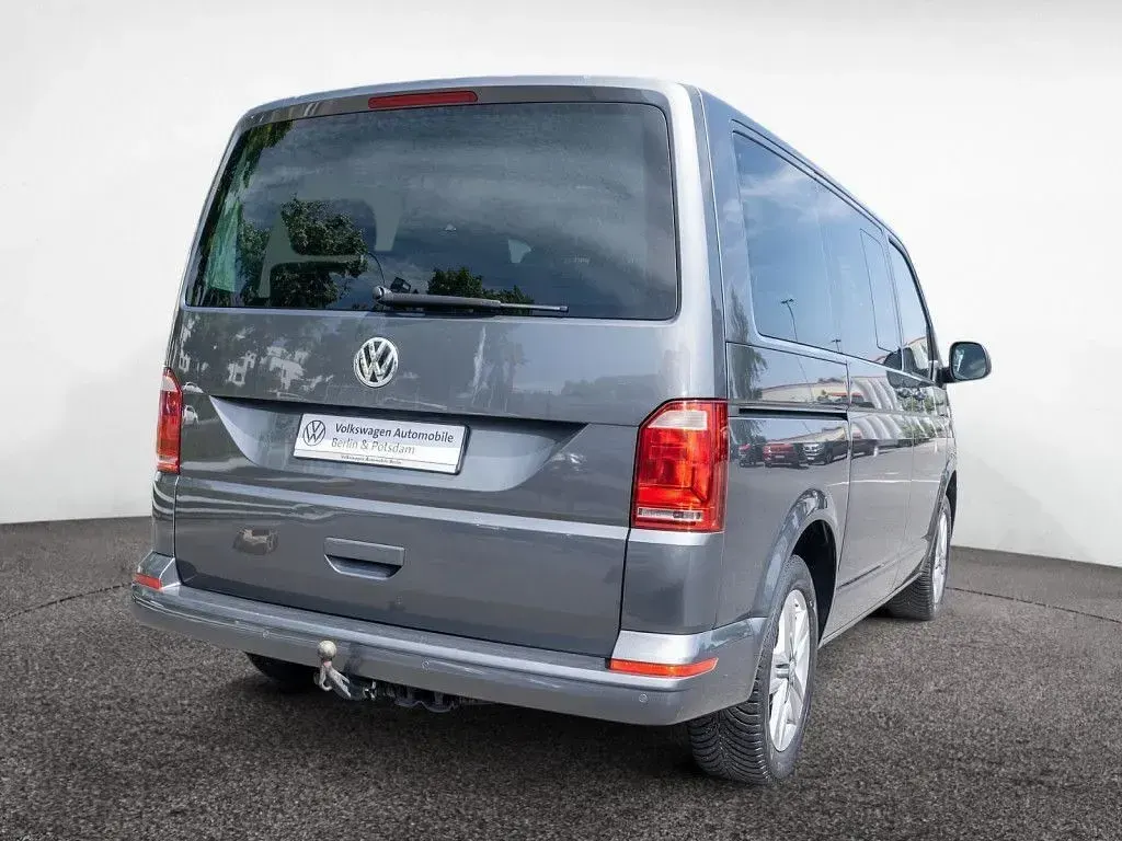 Gebraucht VW Multivan Comfortline 150 PS (110 kW) 2019 Indiumgrau metallic Van / Kleinbus