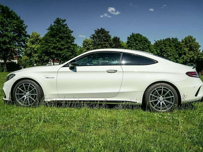Weiß Gebraucht 2020 Mercedes C63 AMG AMG Coupé | 54.000 € (Superpreis) - Bild 1/4