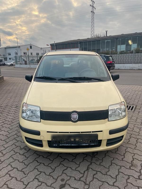 Gelb Gebraucht 2009 Fiat Panda Kleinwagen | 2.800 € - Bild 1/4