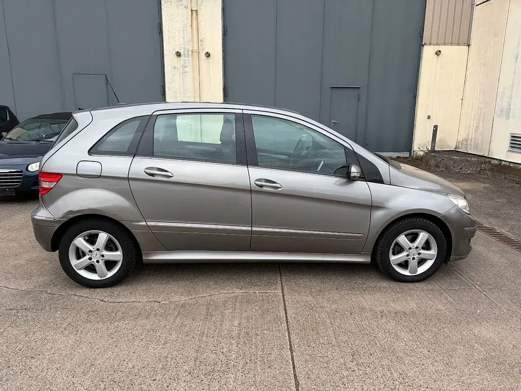 Gebraucht Mercedes B200 193 PS (141 kW) 2005 Grau Van / Kleinbus