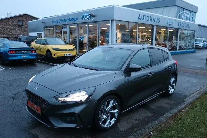 Second-hand Ford Focus ST 190 CP (139 kW) 2020 Gri Berlinǎ