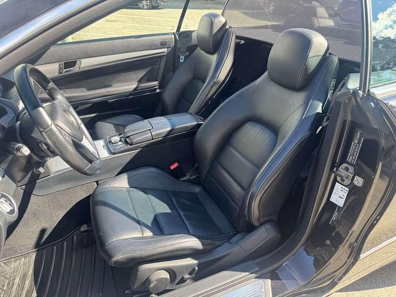 Gebraucht Mercedes E220 170 PS (125 kW) 2014 Obsidianschwarz Cabrio