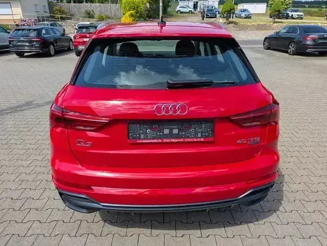 Gebraucht Audi Q3 S-Line 190 PS (139 kW) 2019 Rot SUV