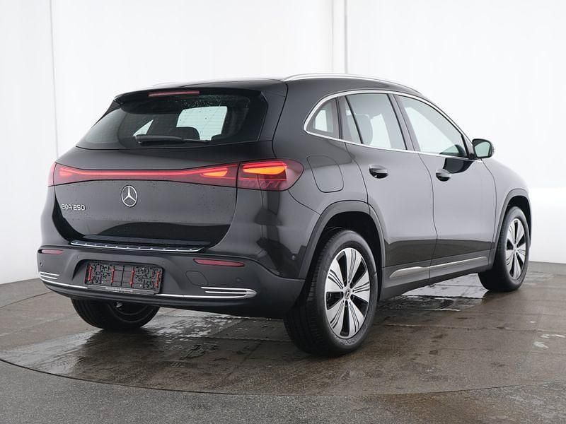 Gebraucht Mercedes EQA250 Progressive 139 kW (190 PS) 2025 Schwarz SUV
