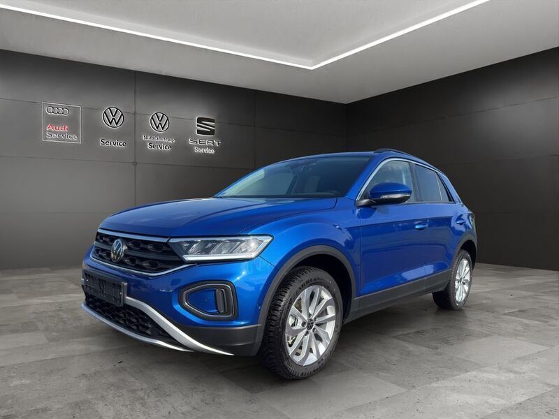 Blau Gebraucht 2025 VW T-Roc Life SUV | 29.990 € (Fairer Preis) - Bild 1/4