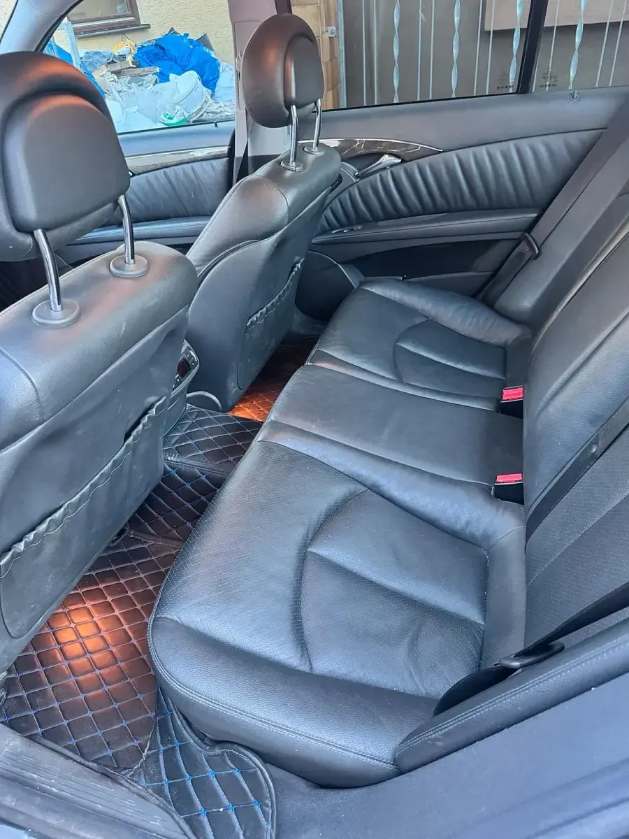 Gebraucht Mercedes E350 272 PS (200 kW) 2005 Grau Limousine