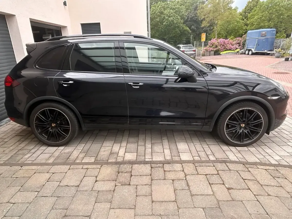 Gebraucht Porsche Cayenne Black Edition 245 PS (180 kW) 2012 Schwarz SUV
