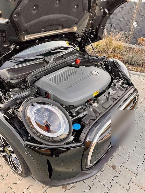 Gebraucht Mini Cooper SE Classic 135 kW (184 PS) 2021 Schwarz Kleinwagen