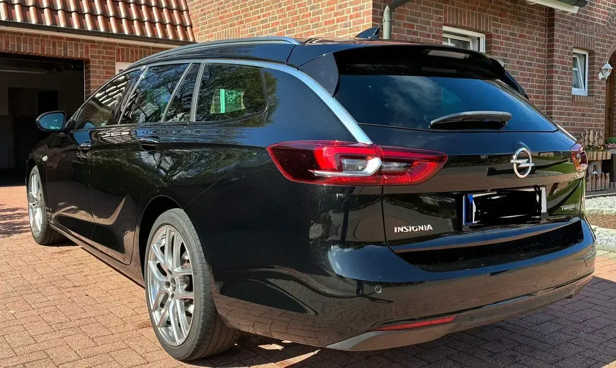 Gebraucht Opel Insignia Innovation 170 PS (125 kW) 2017 Schwarz Limousine