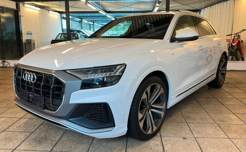 Weiß Gebraucht 2018 Audi Q8 S-Line SUV | 47.950 € (Etwas zu teuer) - Bild 1/4