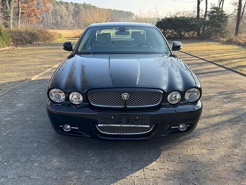 Gebraucht Jaguar XJ8 Sovereign 298 PS (219 kW) 2008 Schwarz Limousine