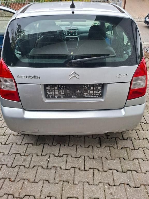 Gebraucht Citroën C2 Comfort 73 PS (53 kW) 2007 Grau Kleinwagen
