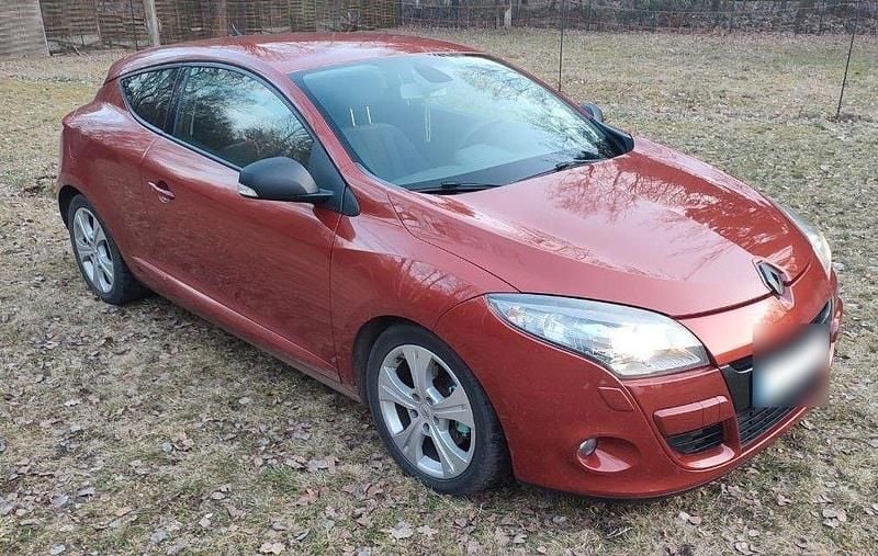 Gebraucht Renault Mégane Coupé Dynamique 179 PS (131 kW) 2009 Orange Coupé