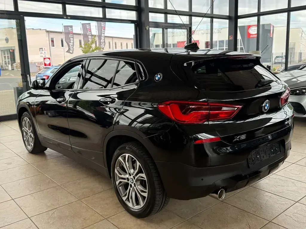 Gebraucht BMW X2 Advantage 140 PS (102 kW) 2020 Saphirschwarz SUV