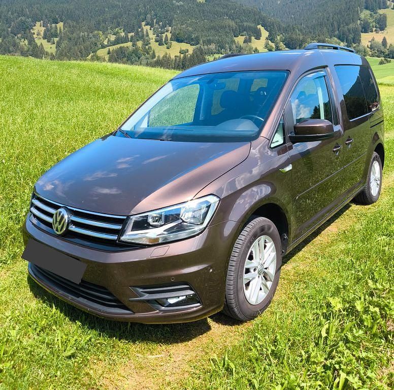 Braun Gebraucht 2016 VW Caddy Comfortline Van / Kleinbus | 16.500 € (Fairer Preis) - Bild 1/4