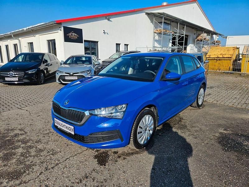 Gebraucht Skoda Scala Active 95 PS (69 kW) 2019 Blau Kleinwagen
