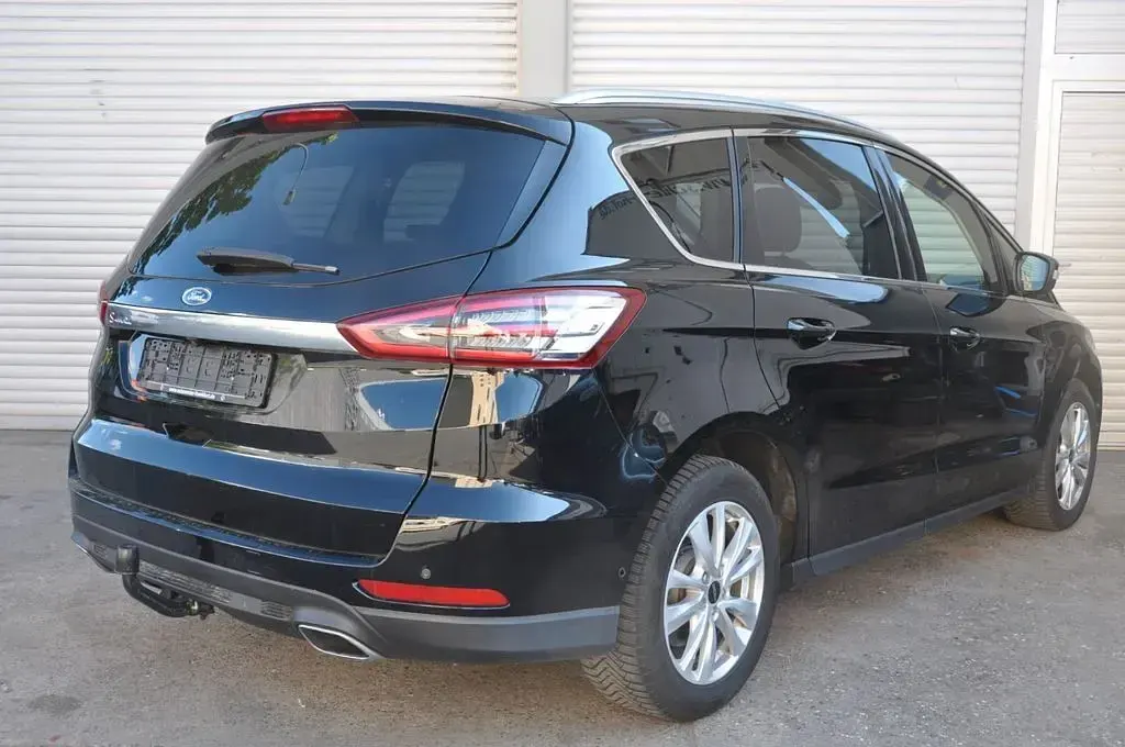 Gebraucht Ford S-MAX Titanium 190 PS (139 kW) 2018 Schwarz Van / Kleinbus