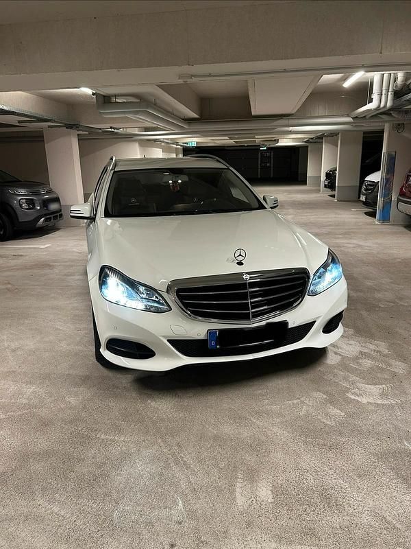 Gebraucht Mercedes E200 136 PS (100 kW) 2017 Weiß Kombi