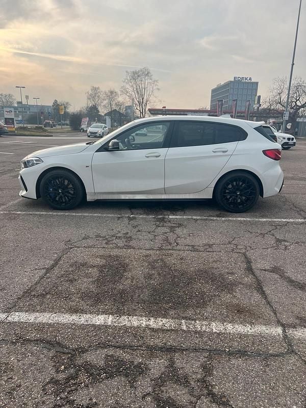 Gebraucht BMW M135 306 PS (225 kW) 2021 Weiß Kleinwagen