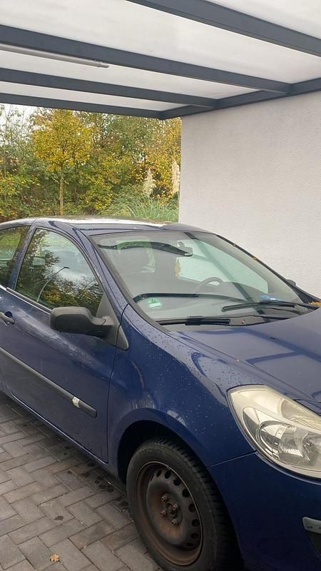 Gebraucht Renault Clio II 75 PS (55 kW) 2007 Blau Kleinwagen