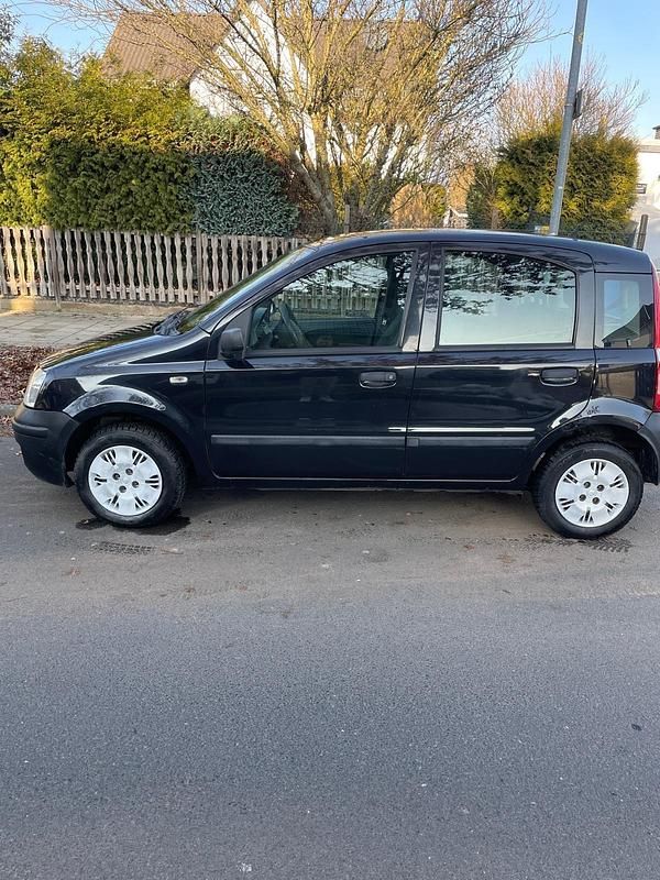Gebraucht Fiat Panda 60 PS (44 kW) 2009 Schwarz Kleinwagen