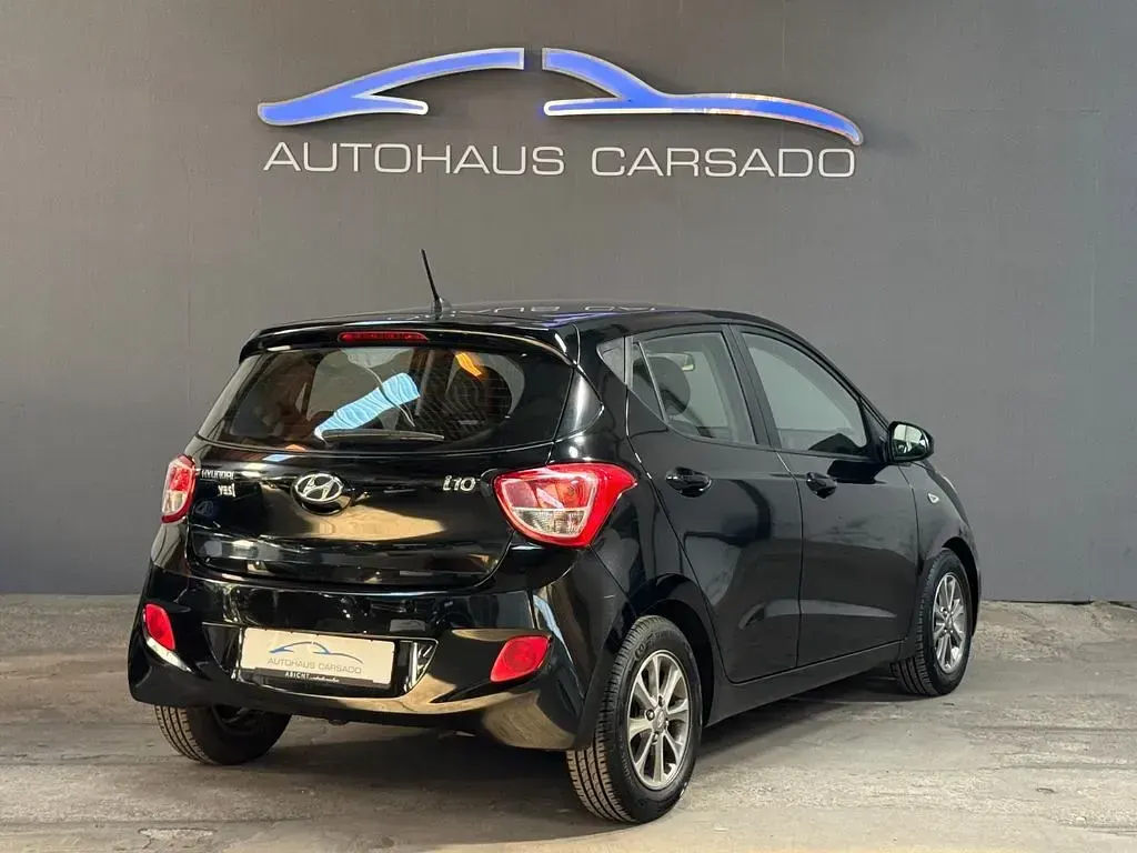 Gebraucht Hyundai i10 YES! 87 PS (63 kW) 2016 Schwarz Kleinwagen