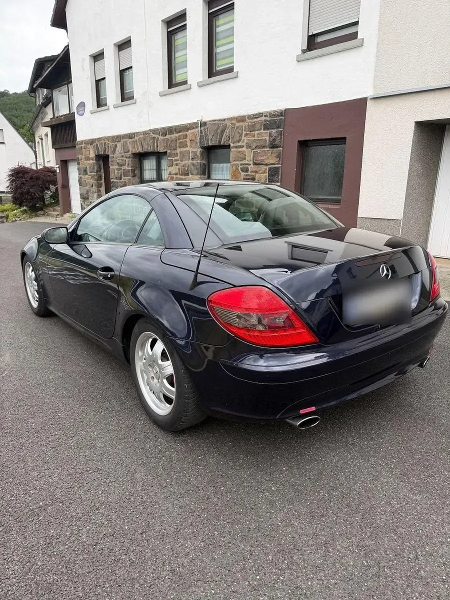 Gebraucht Mercedes 200 163 PS (119 kW) 2005 Blau Cabrio