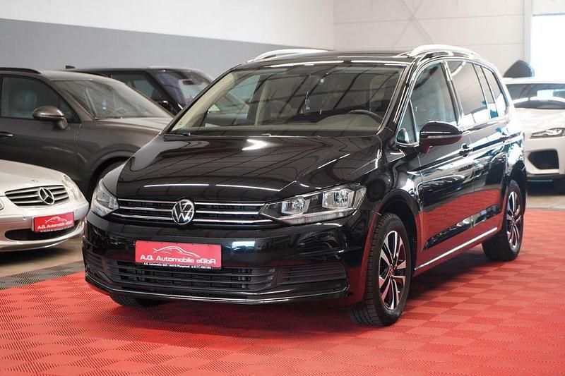 Schwarz Gebraucht 2020 VW Touran United Van / Kleinbus | 21.950 € (Guter Preis) - Bild 1/4