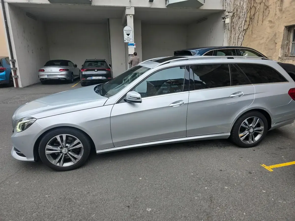 Gebraucht Mercedes E350 258 PS (189 kW) 2014 Grau Kombi
