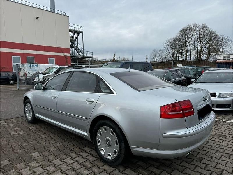 Gebraucht Audi A8L 326 PS (239 kW) 2009 Silber Limousine