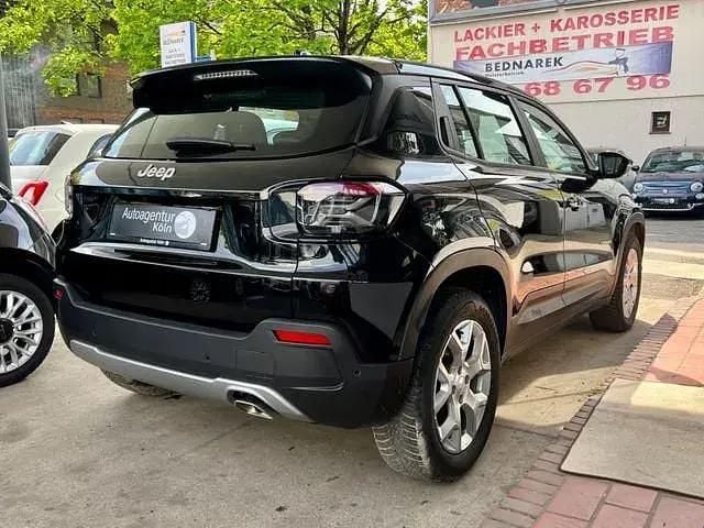 Second-hand Jeep Avenger 101 CP (74 kW) 2024 Negru SUV