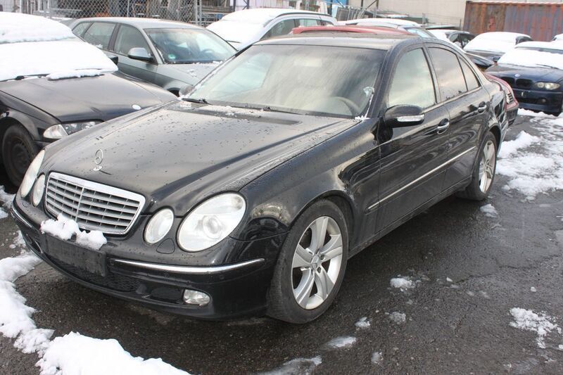 Gebraucht 2005 Mercedes E320 Elegance Limousine | 2.500 € (Superpreis) - Bild 1/4