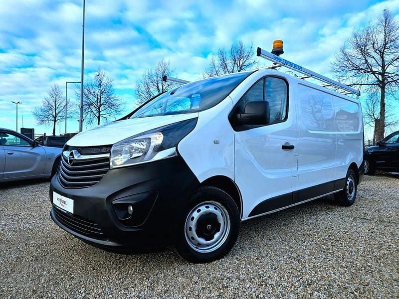 Weiß Gebraucht 2019 Opel Vivaro Van / Kleinbus | 11.990 € (Superpreis) - Bild 1/4