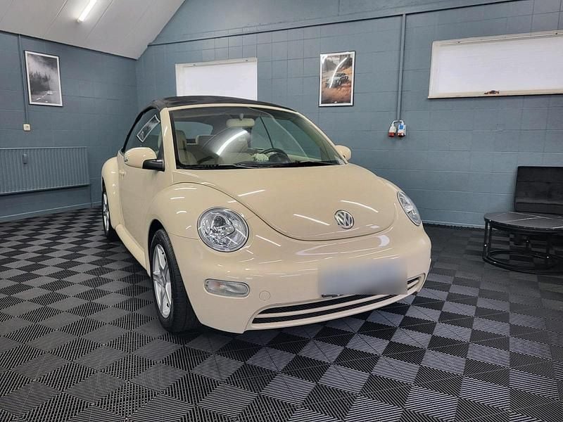 Gebraucht VW Beetle Cabriolet 105 PS (77 kW) 2004 Beige Cabrio