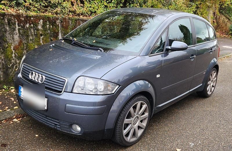 Grau Gebraucht 2004 Audi A2 S-Line Kleinwagen | 6.950 € (Teuer) - Bild 1/4