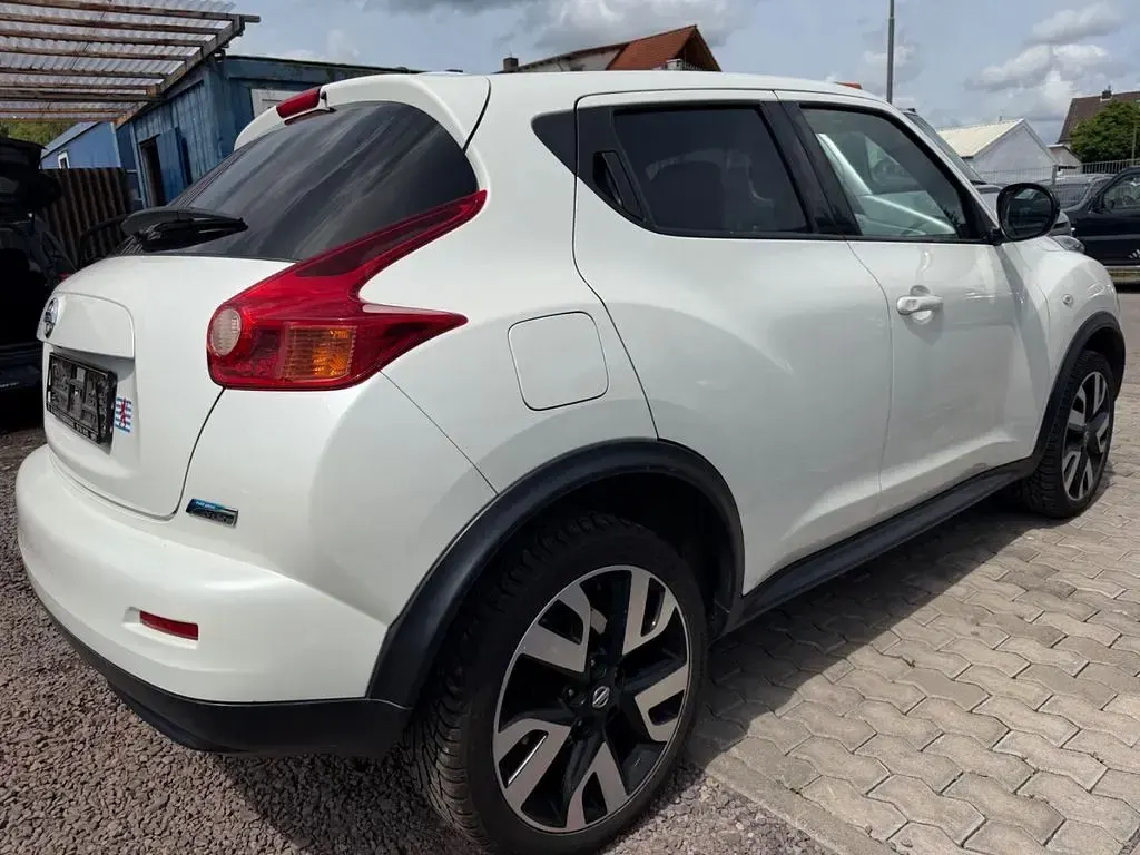 Używany Nissan Juke Acenta 110 KM (80 kW) 2014 Biały SUV