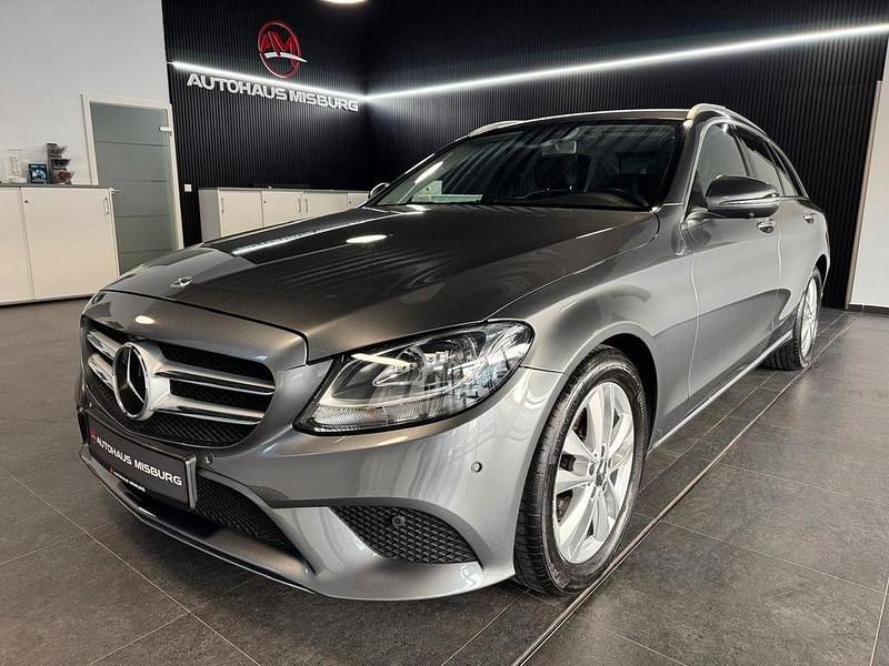 Gebraucht Mercedes C220 Avantgarde 194 PS (142 kW) 2018 Grau Limousine