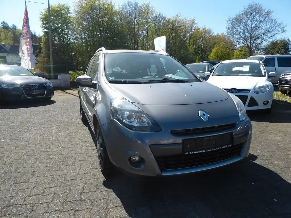 Gebraucht Renault Clio Dynamique 75 PS (55 kW) 2009 Grau Limousine